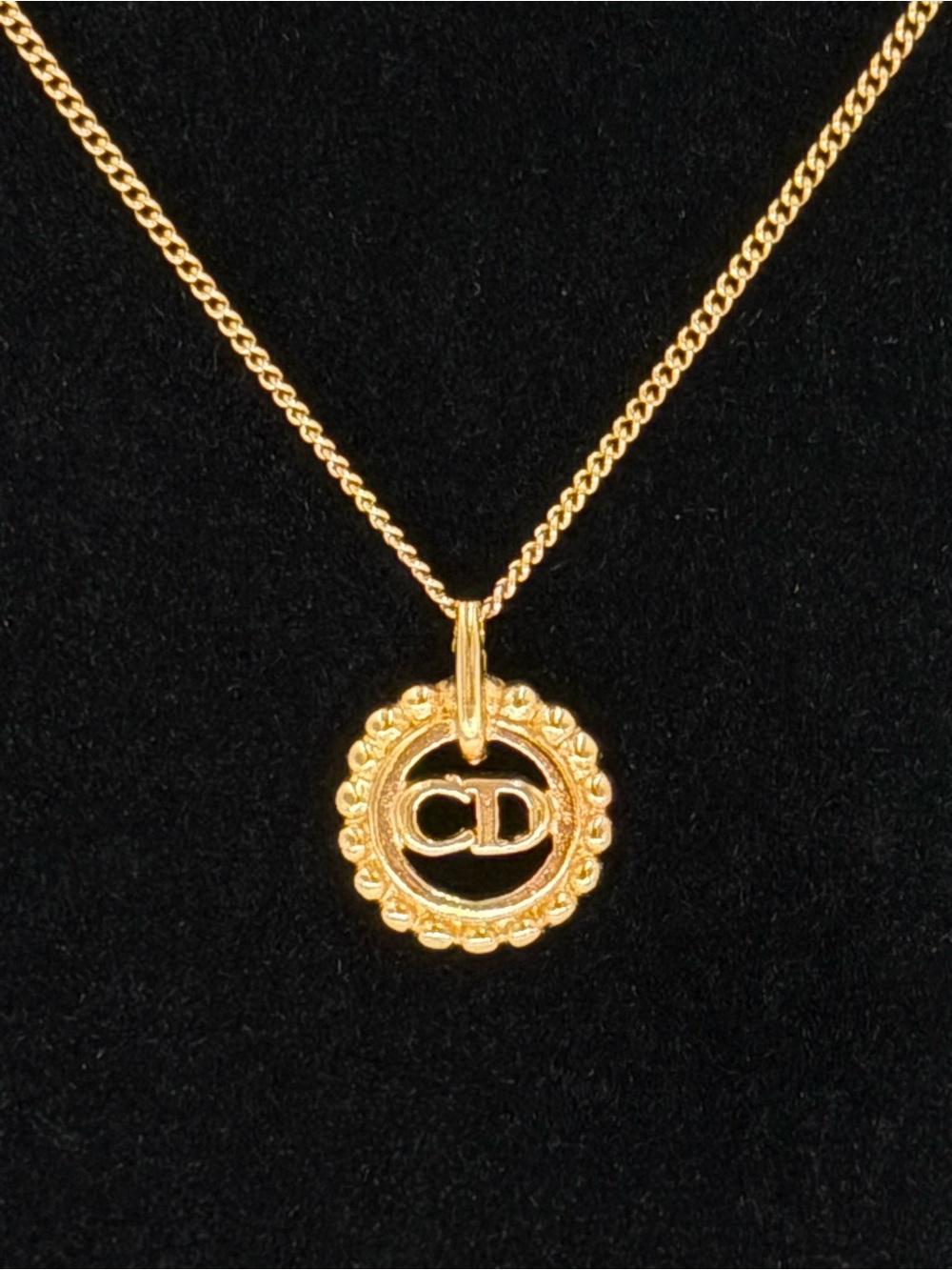 Dior Vintage Gold Tone Medallion Pendant Necklace Excellent Condition